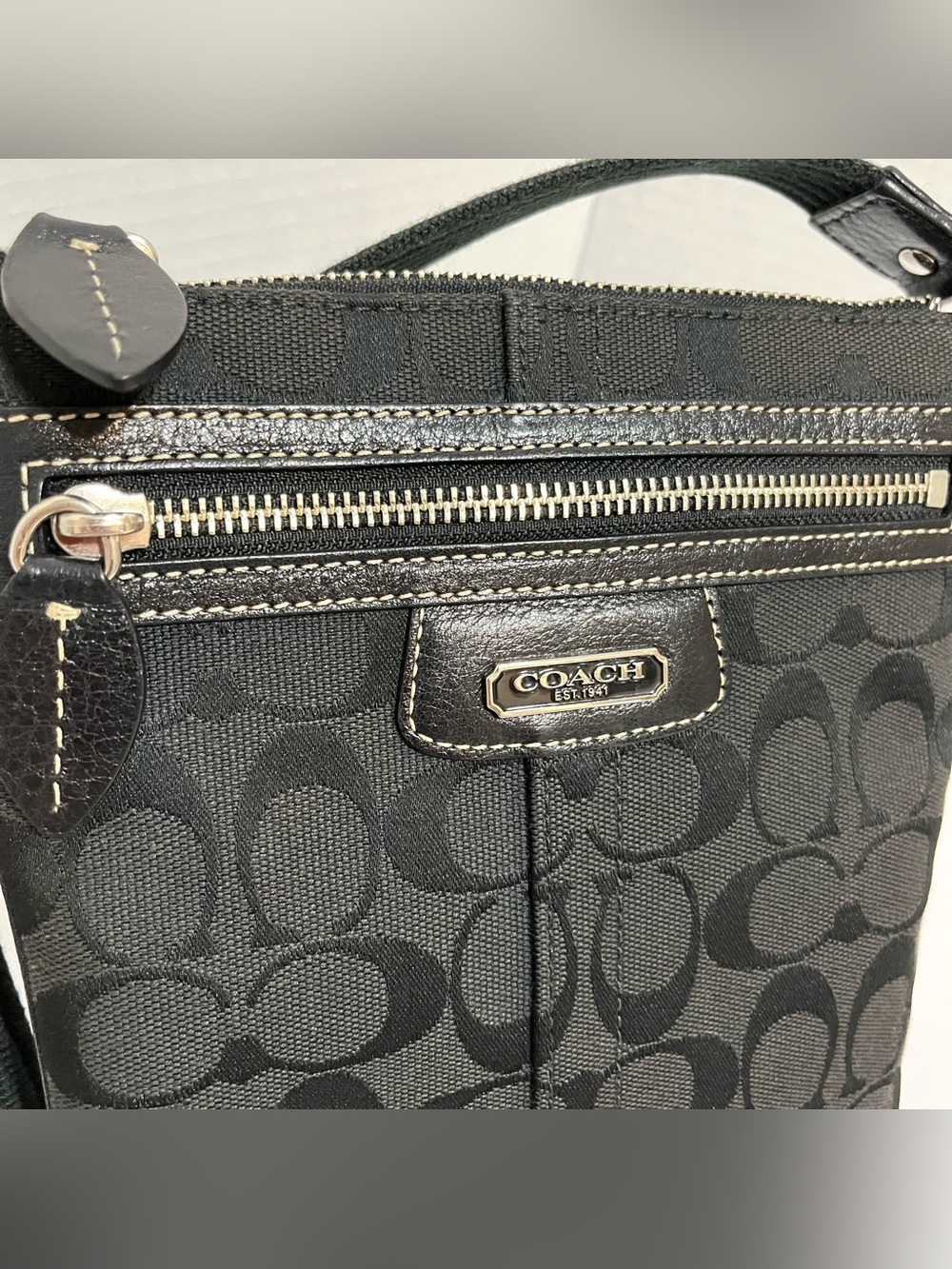 Coach Black Penelope Crossbody Signature Jacquard Canvas Swingpack - Picture 2 of 16